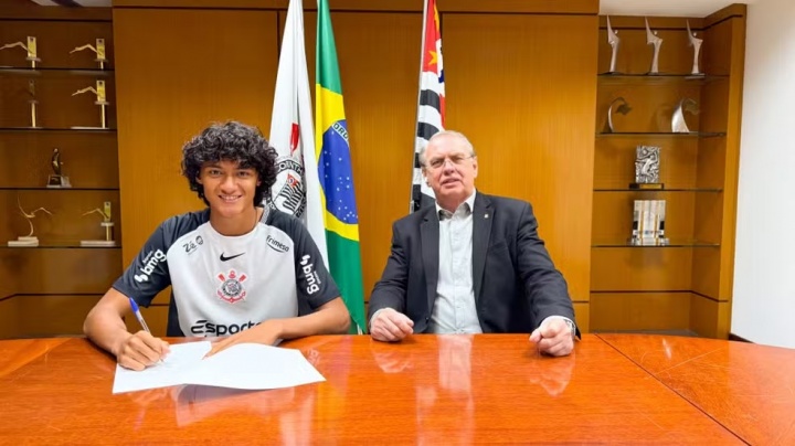 华体会-巴媒：阿森纳密切关注科林蒂安16岁后卫马查多，已联系经纪人